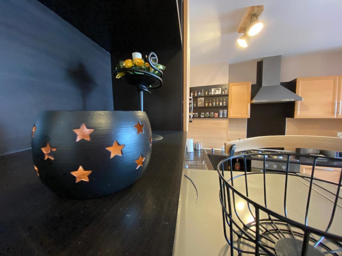 Supreme Danieli - Holiday Apartment By The Sea Baltsjik Buitenkant foto